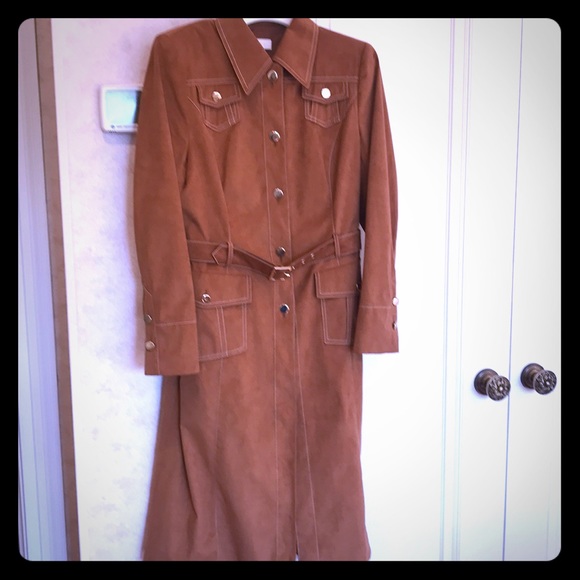 Escada coat - Picture 3 of 8